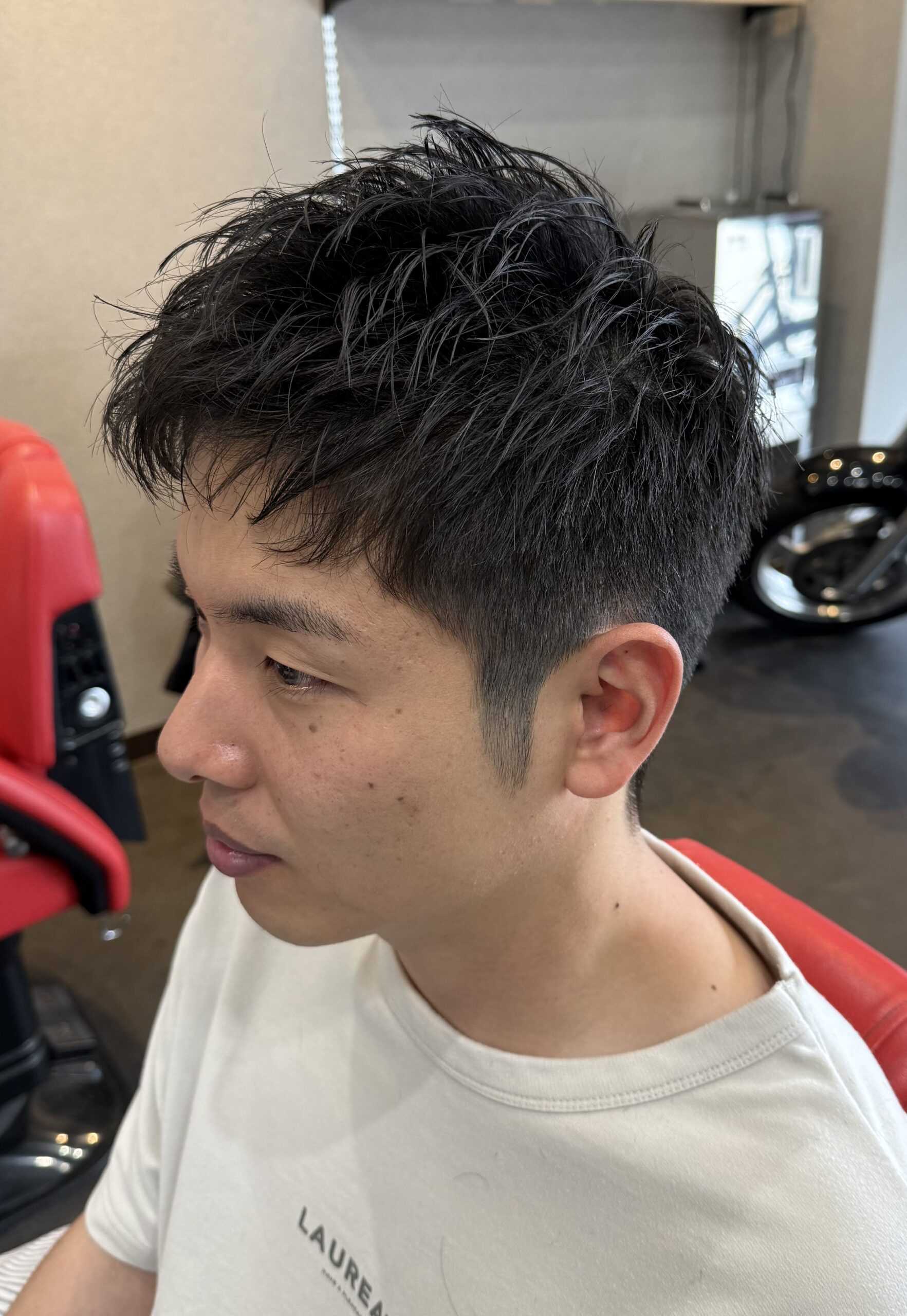 【清潔感×爽やか】好印象を狙うなら“束感ショート”|大阪・堺市の理容室Re:Place